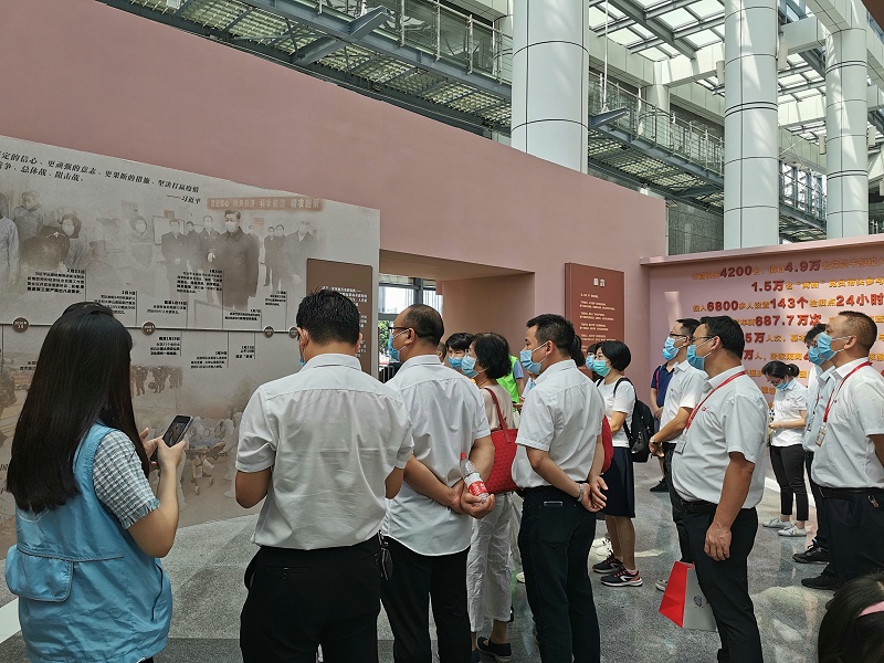 ս���ߡ���ʵ����������ѵ�֧����ǰ�߿���Ӣ���¾�