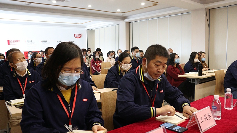 �й�ʯ����ί��У��У��ݰ��BB����ָ���������� (3)