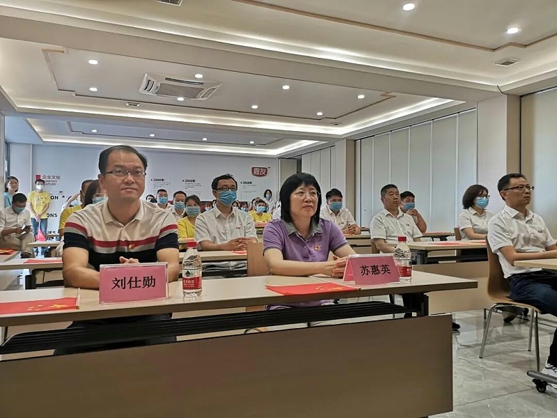 ʯ�����ܹ�����BB����һͬԢĿ��ݸ�е�����ϳ���������ʽ��ͬ����û�й�������û�����й���